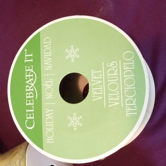 Gift wrap ribbon - Picture 2 of 6